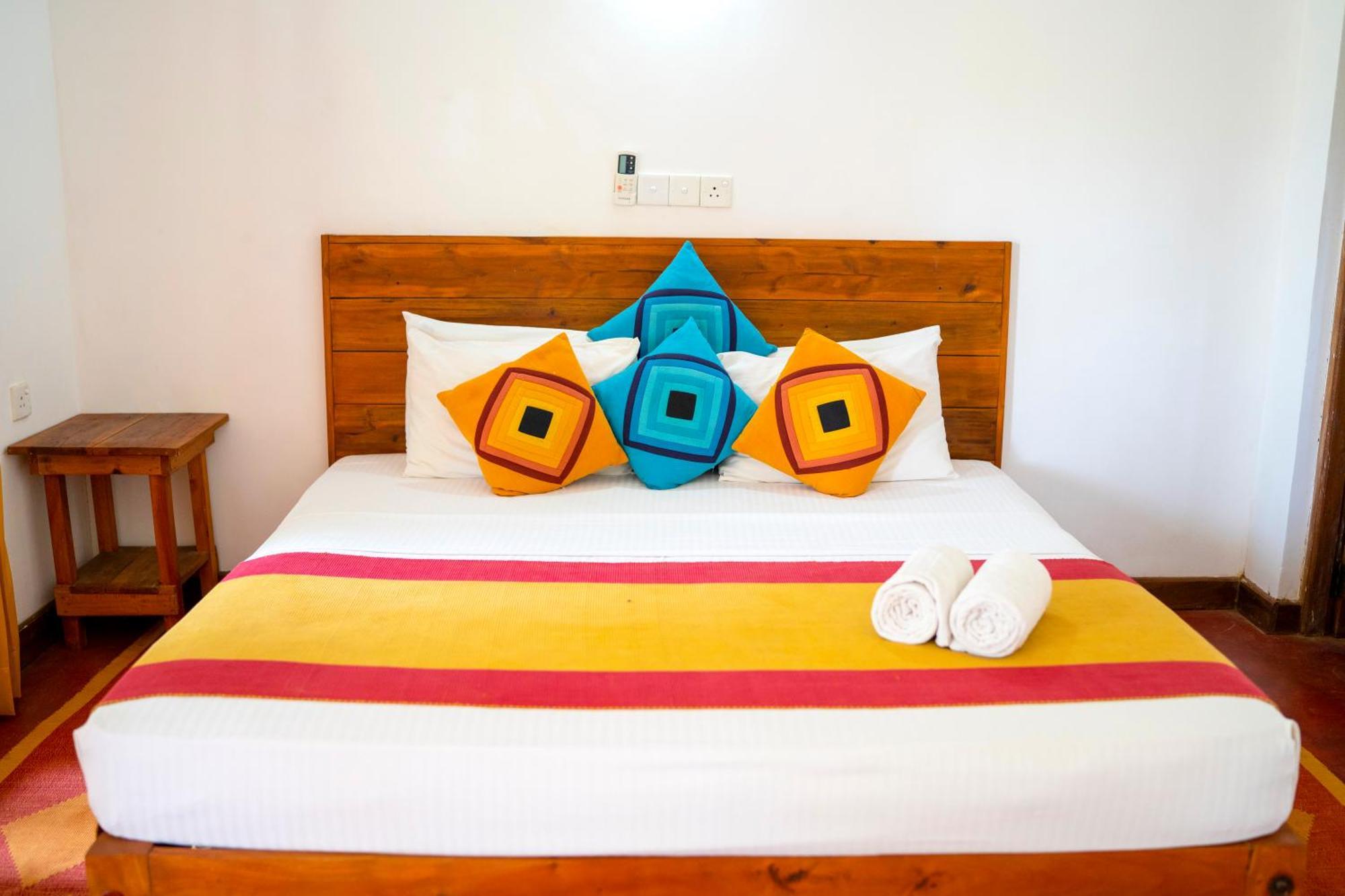 Bed and Breakfast Wild Hut Хабарана Екстер'єр фото